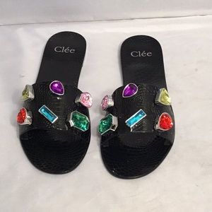 CLEE NWT ARTEMISA JEWELRY FLIPS FLAPS SHOES SIZE 7
